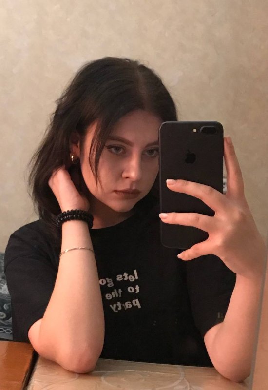 Mary • 21 • Biélorussie