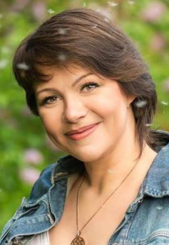 Nataliya • 51 • Russie