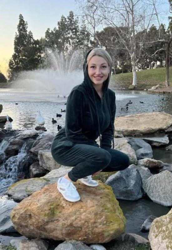 Maria • 34 • United States