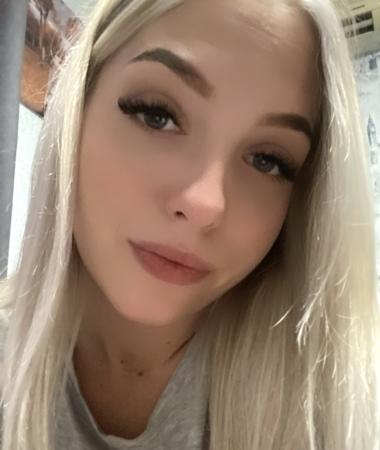 Victoria, 23