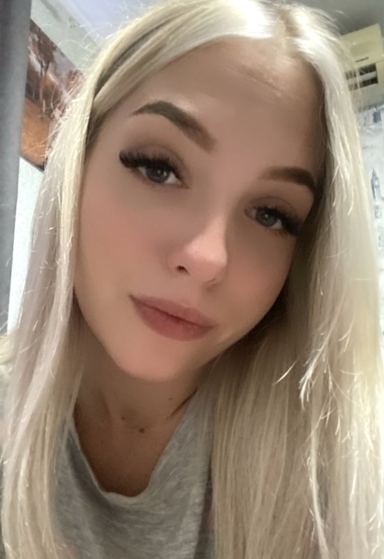 Victoria • 23 • Ukraine 🇺🇦