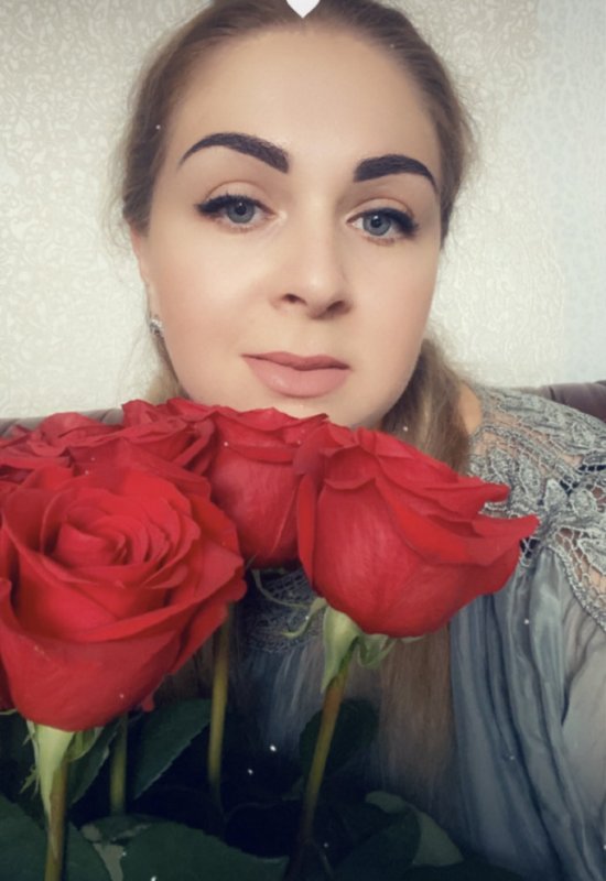 Rouzanna • 35 • Ukraine