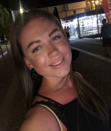 Yulya, 38