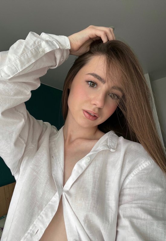 Nastasya • 25 • Belarus
