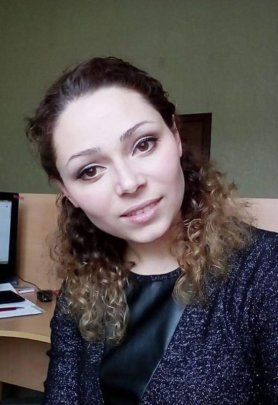 Olya • 39 • Latvia
