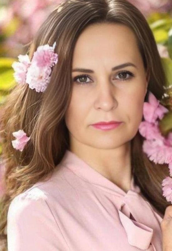 Larisa • 52 • Russie