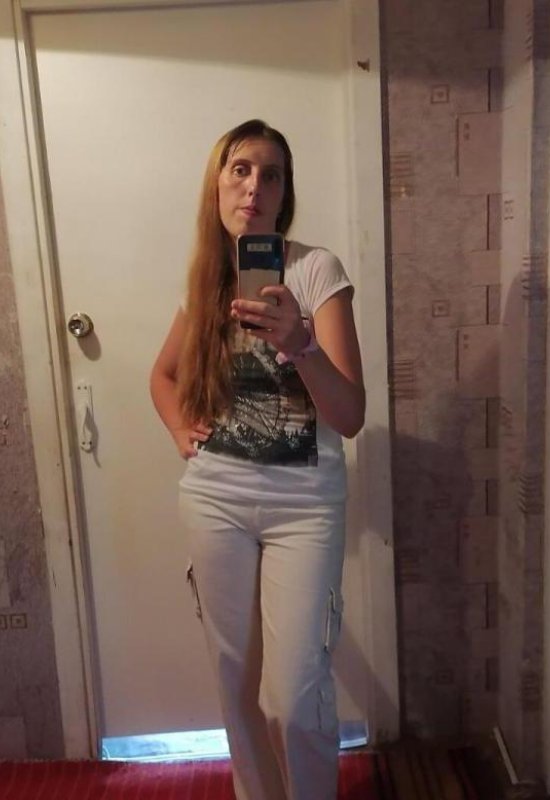 Anna • 34 • Belarus