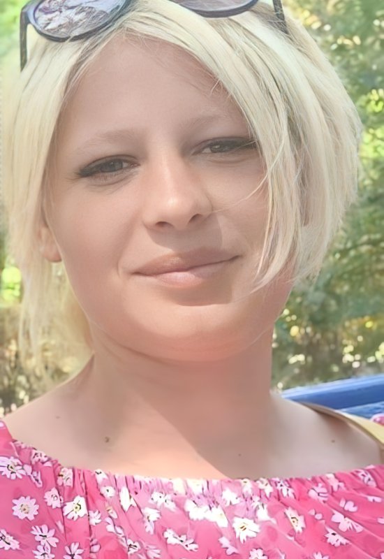 Irina • 34 • Ukraine