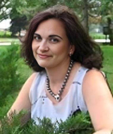 Svetlana, 52