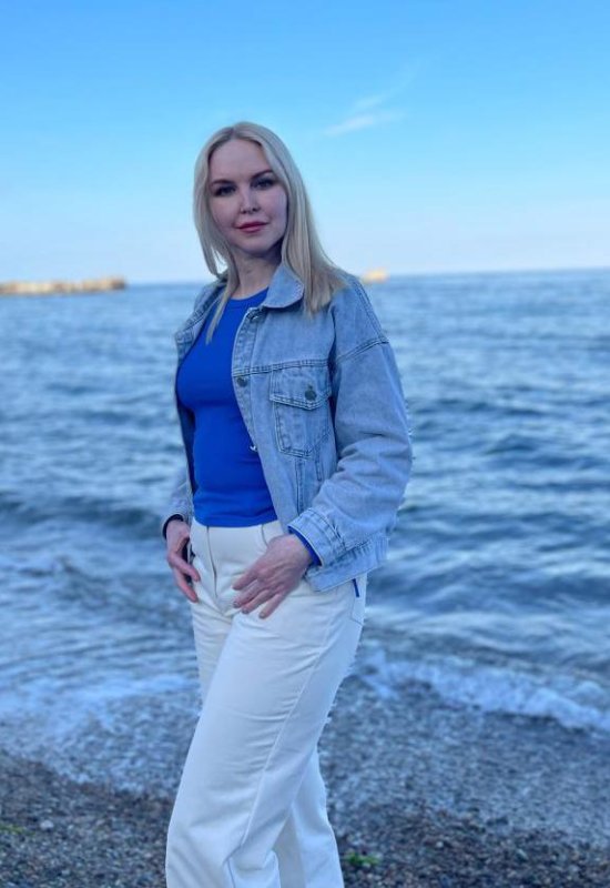 Marina • 53 • Ukraine