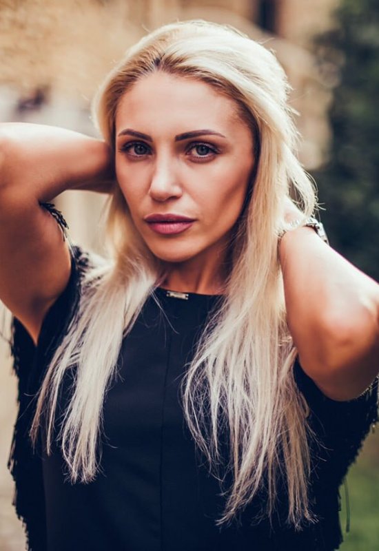 Anastasia • 42 • United States