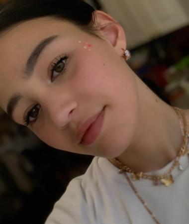 Anna, 31