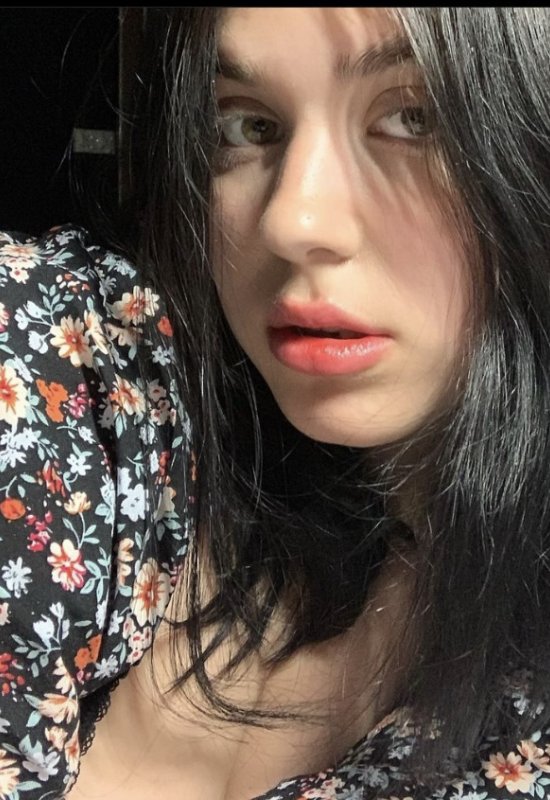 Amina • 22 • Ukraine