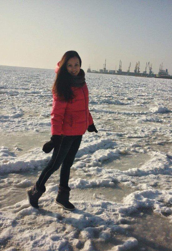 Olya • 39 • Latvia