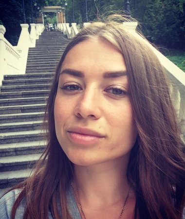 Tanya, 39