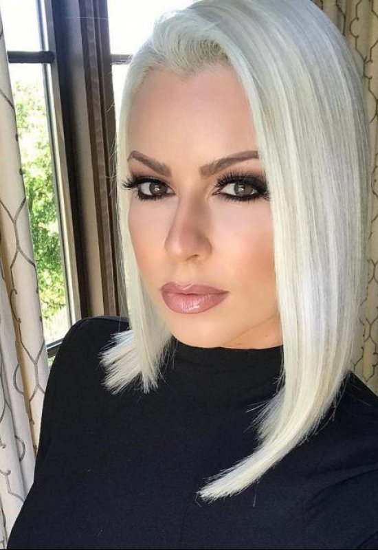 Maria • 41 • Russia