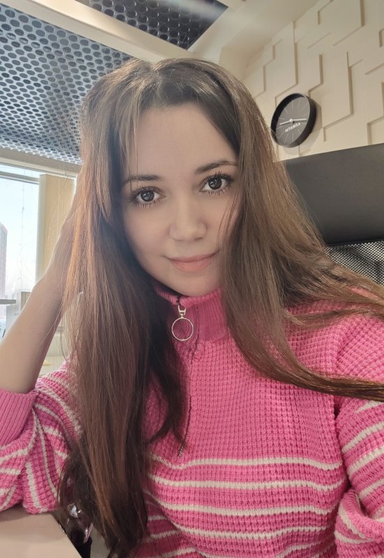 Alena • 38 • Росія