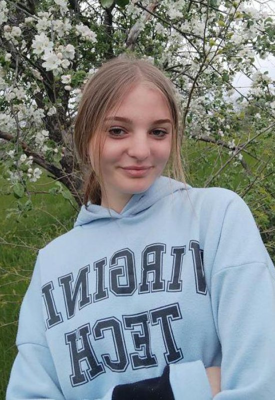 Irina • 26 • Ukraine