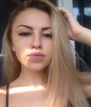 Natalia, 43