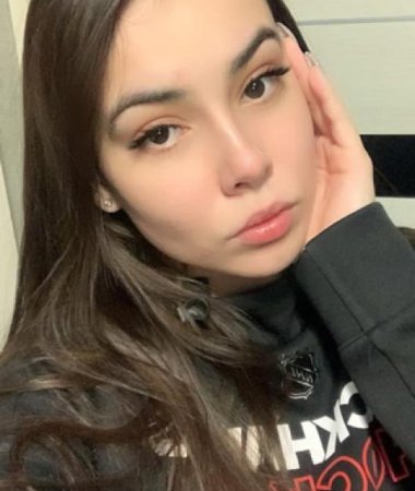Lidia, 27