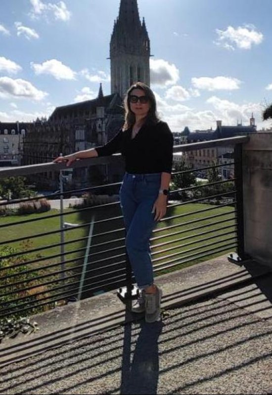 Olga • 46 • France