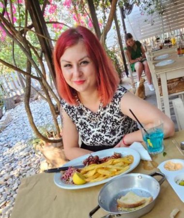 Alessia, 40