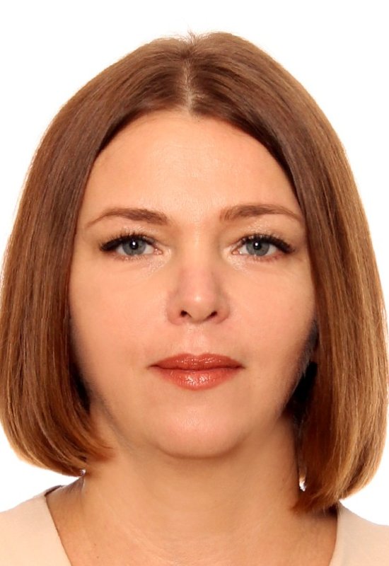 Yulia • 42 • Russie