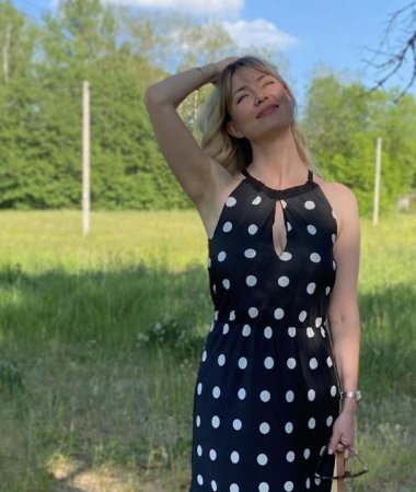 Valerie, 42