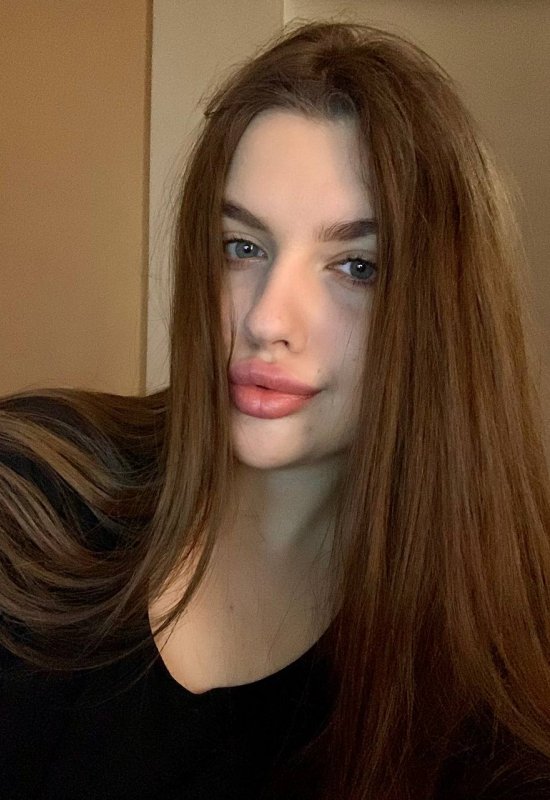 Julia • 23 • Ukraine