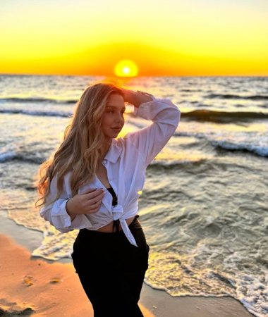 Olesia, 31