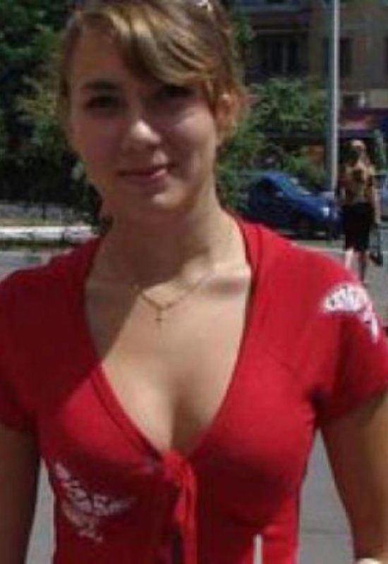 Tamara • 38 • Belgium