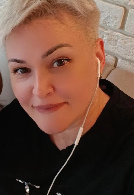 Alexandra • 51 • Russia
