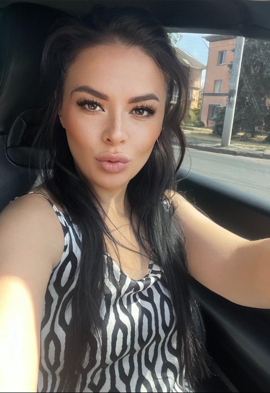 Ilona • 33 • Ukraine 🇺🇦
