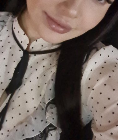 Julia, 39