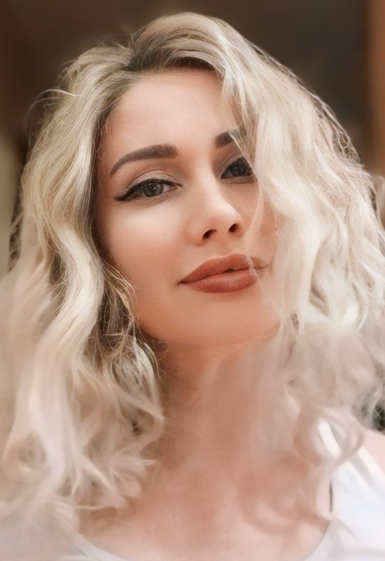 Natalia • 45 • Україна
