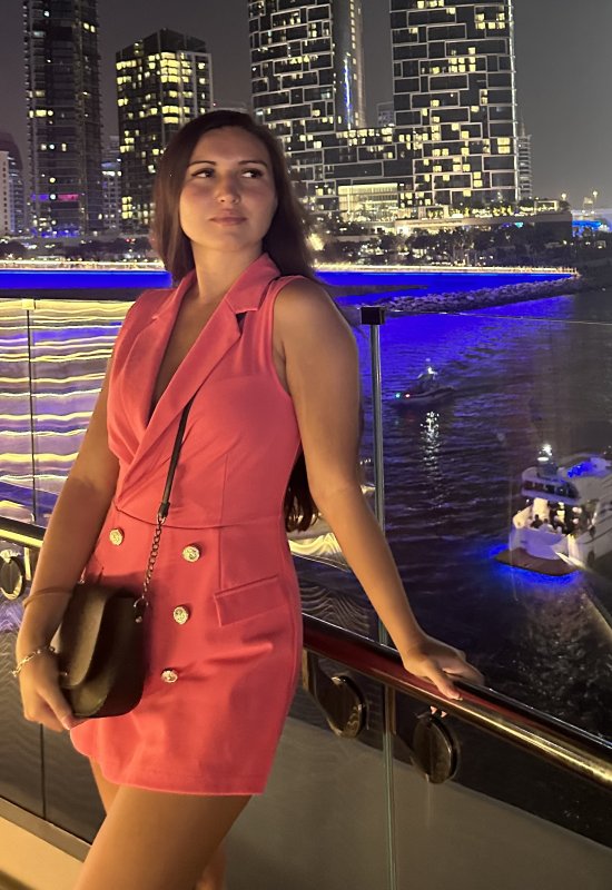 Karina • 29 • Russia
