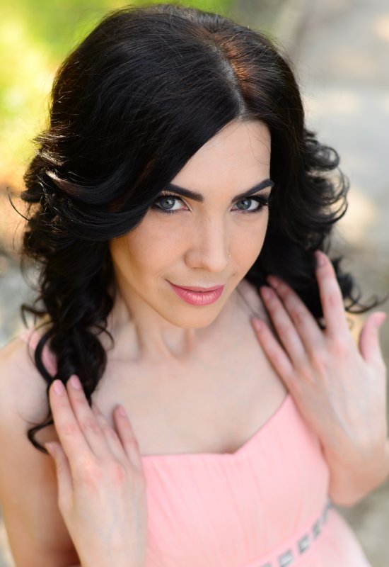 Nataliya • 44 • Greece