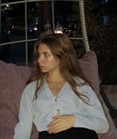 Sacha, 22