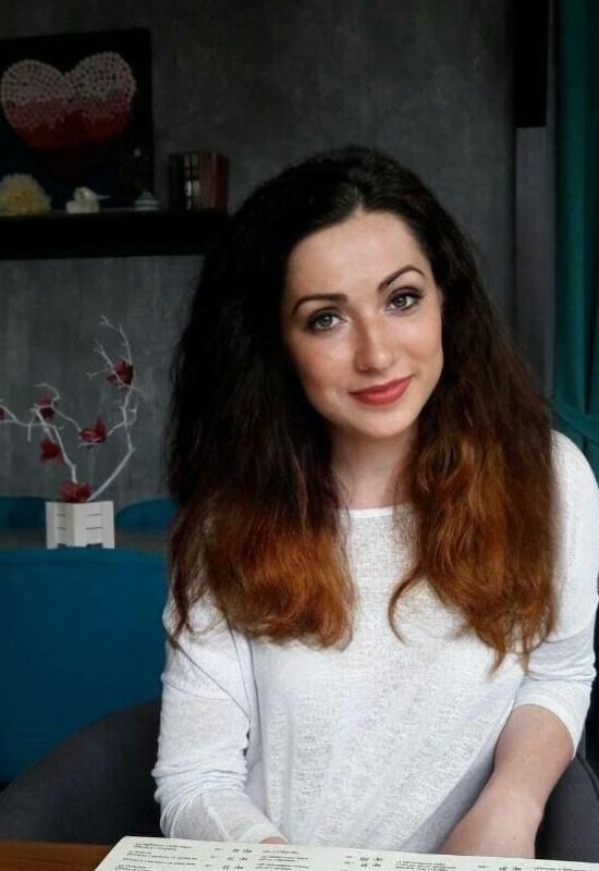 Antonina • 40 • Ukraine