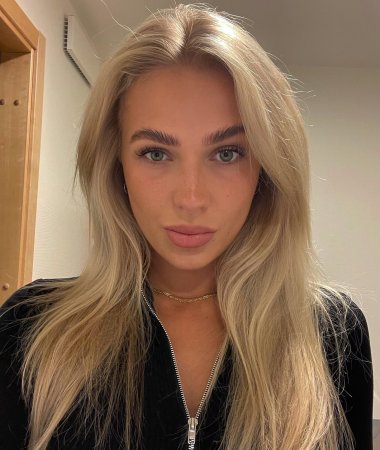 Svetlana, 32