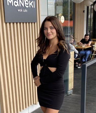 Alena, 29