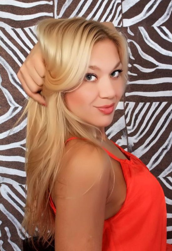 Oksana • 45 • Ukraine 🇺🇦