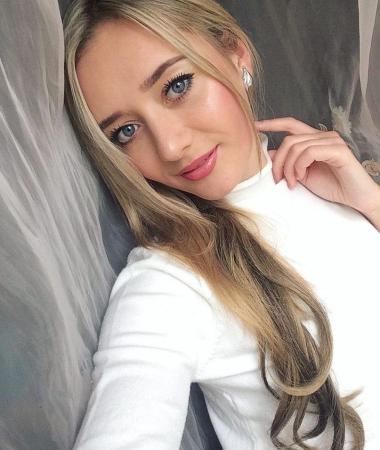 Alla, 36