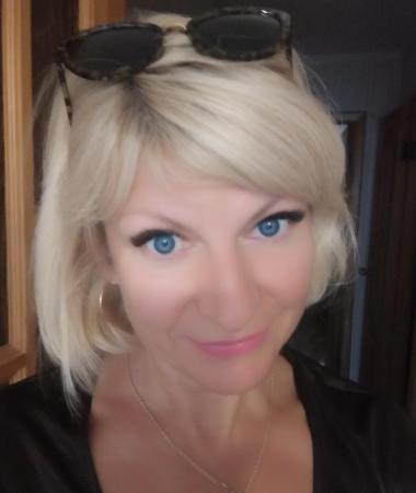 Elena, 51