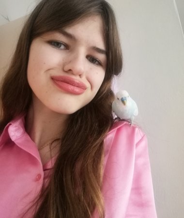 Olya, 23