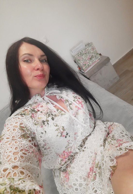 Tetiana  • 49 • France