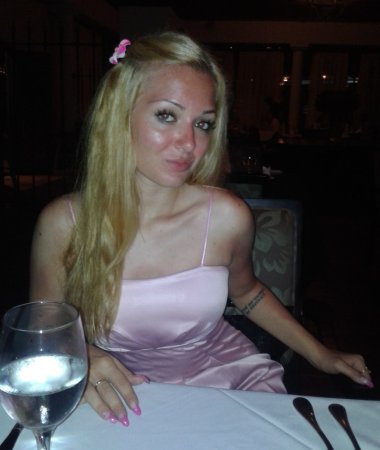 Elena, 39