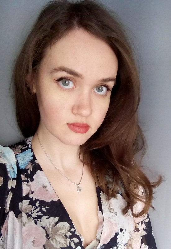 Karina • 35 • Russie