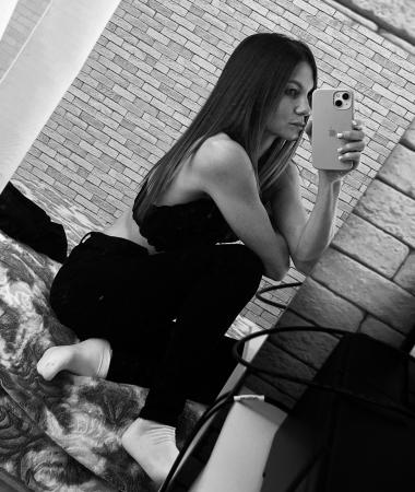 Natali, 35