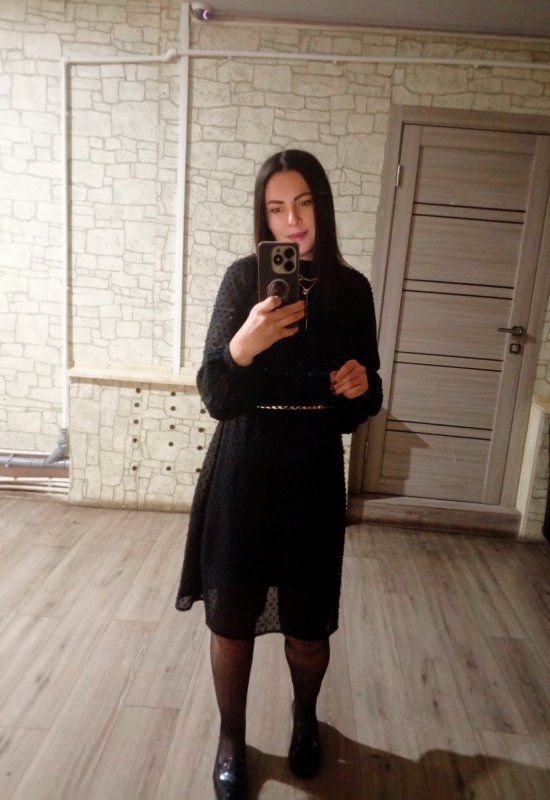 Larissa • 45 • Russia